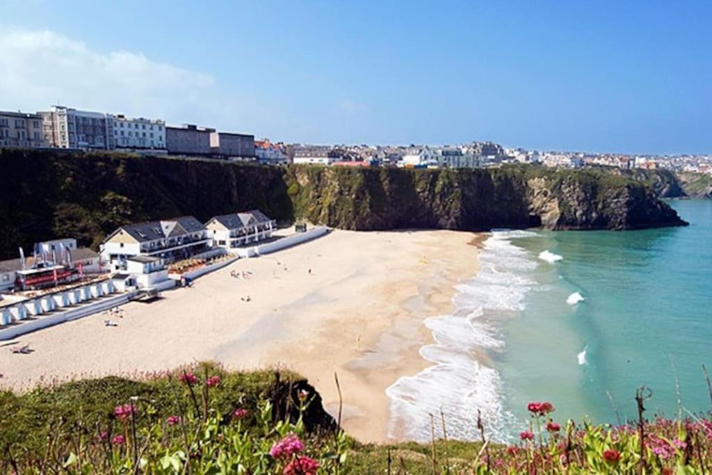 Edge14- Spacious, Stylish And Near The Beach! New Quay エクステリア 写真
